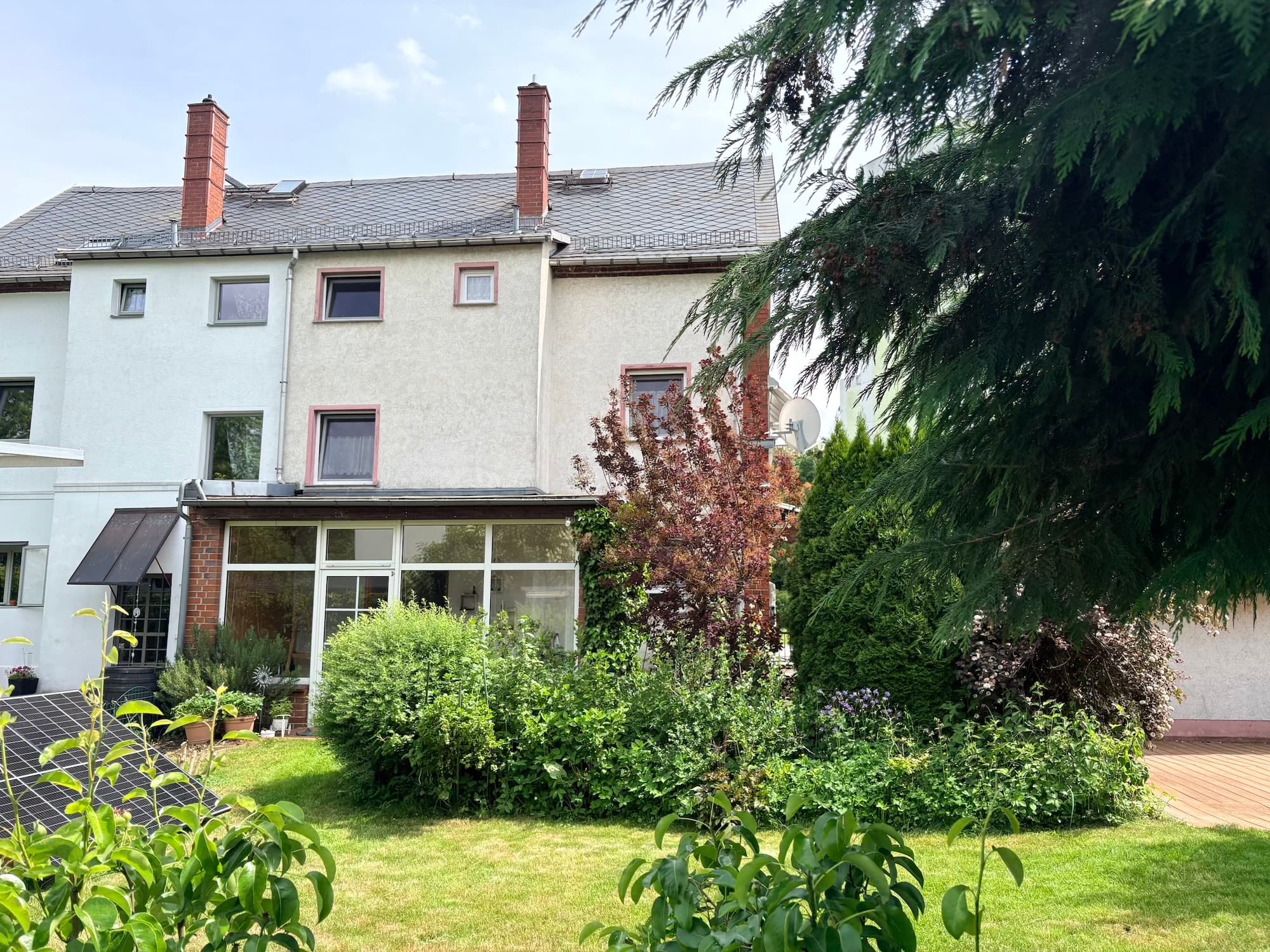 Doppelhaushälfte mit tollem Garten ! – Immobilie in Dresden bei EdelWert Immobilien